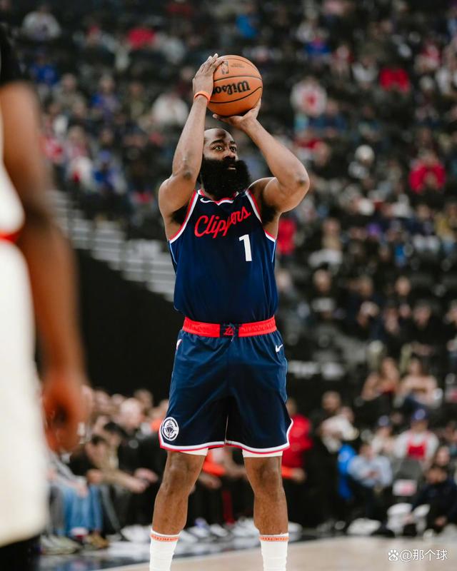 火箭击败骑士,哈登狂砍分(火箭骑士或正式达成哈登交易) 火箭击败骑士,哈登狂砍分(火箭骑士或正式达成哈登交易)