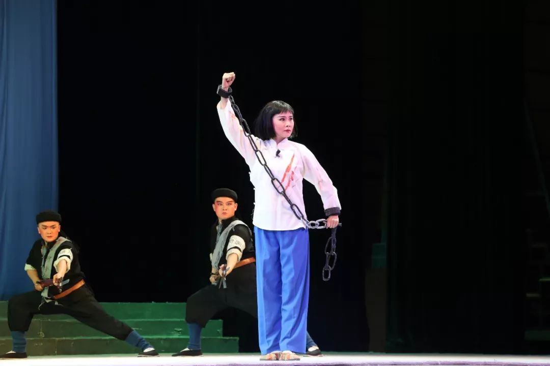 爱游戏app下载-关于新疆队壮志凌云，怀抱冲击总决赛目标的信息