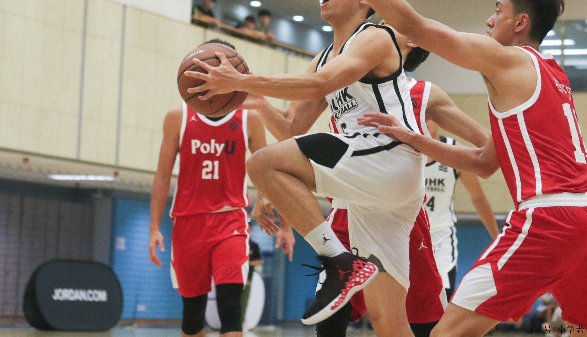 关于香港男篮痛失胜利,决定性比赛中失之交臂的信息 关于香港男篮痛失胜利,决定性比赛中失之交臂的信息