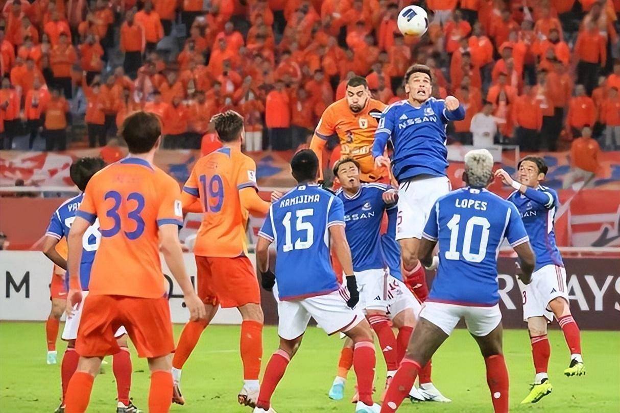 爱游戏入口-外援发挥出色，协助球队取得胜利(外援帮助从哪里起步)