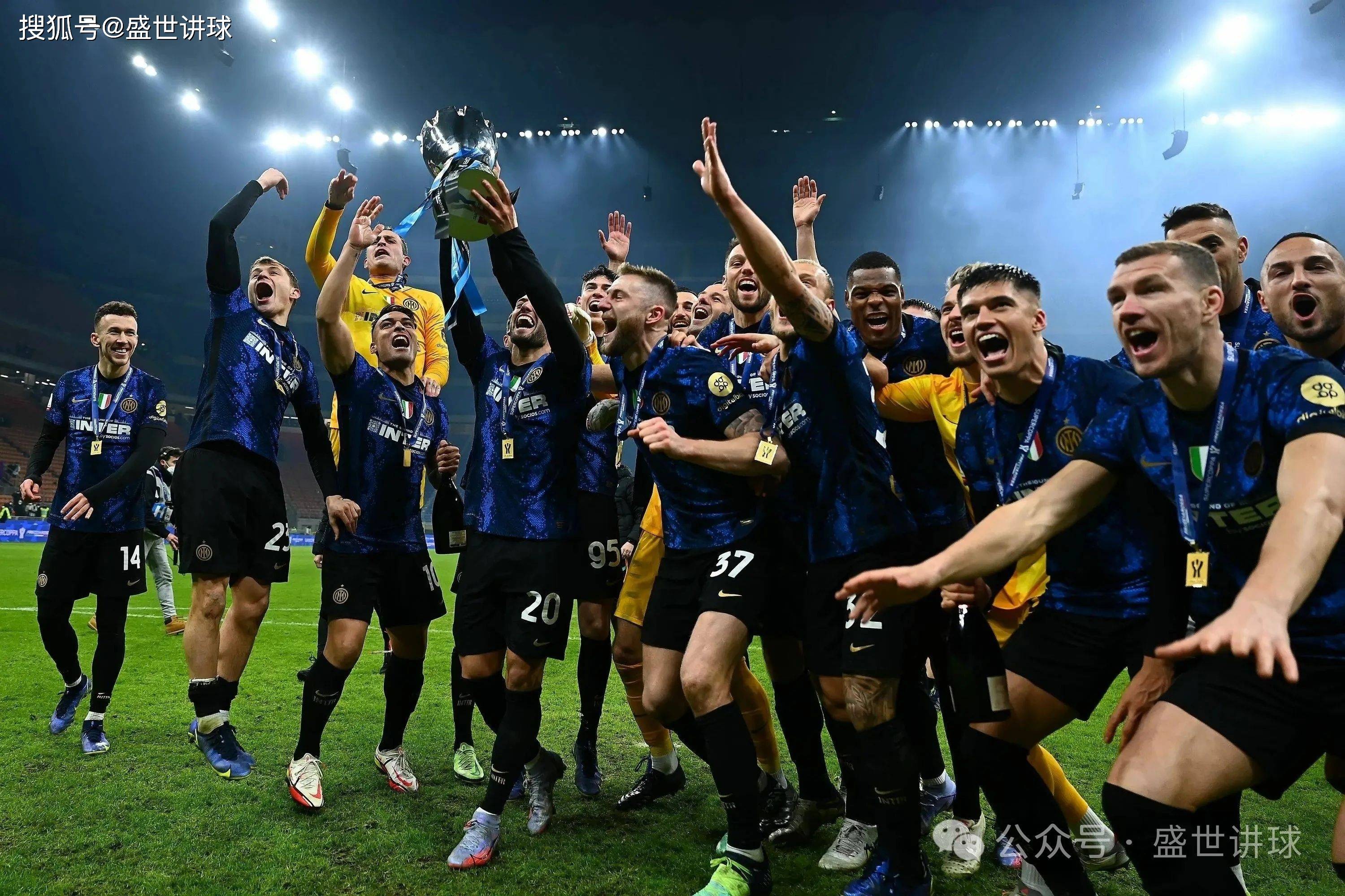 激动人心的足球比赛即将开始(激动人心的足球赛650字以上)