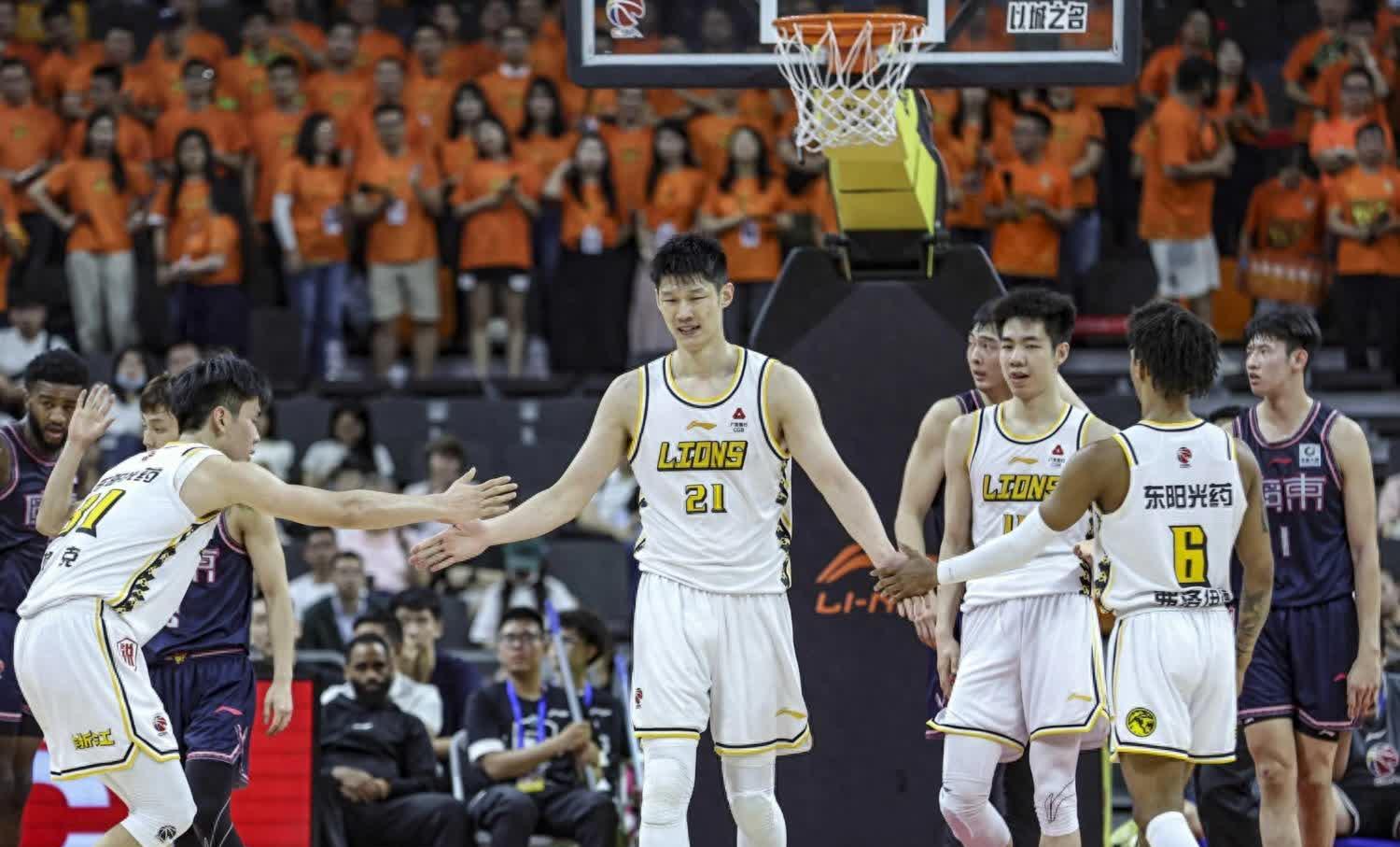 广州队成为本场最大亮点，欧洲杯瞬间破防，爆冷的简单介绍