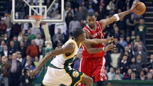 爱游戏在线登录-哥伦比亚摔跤选手实现自我突破，喜获胜利的简单介绍