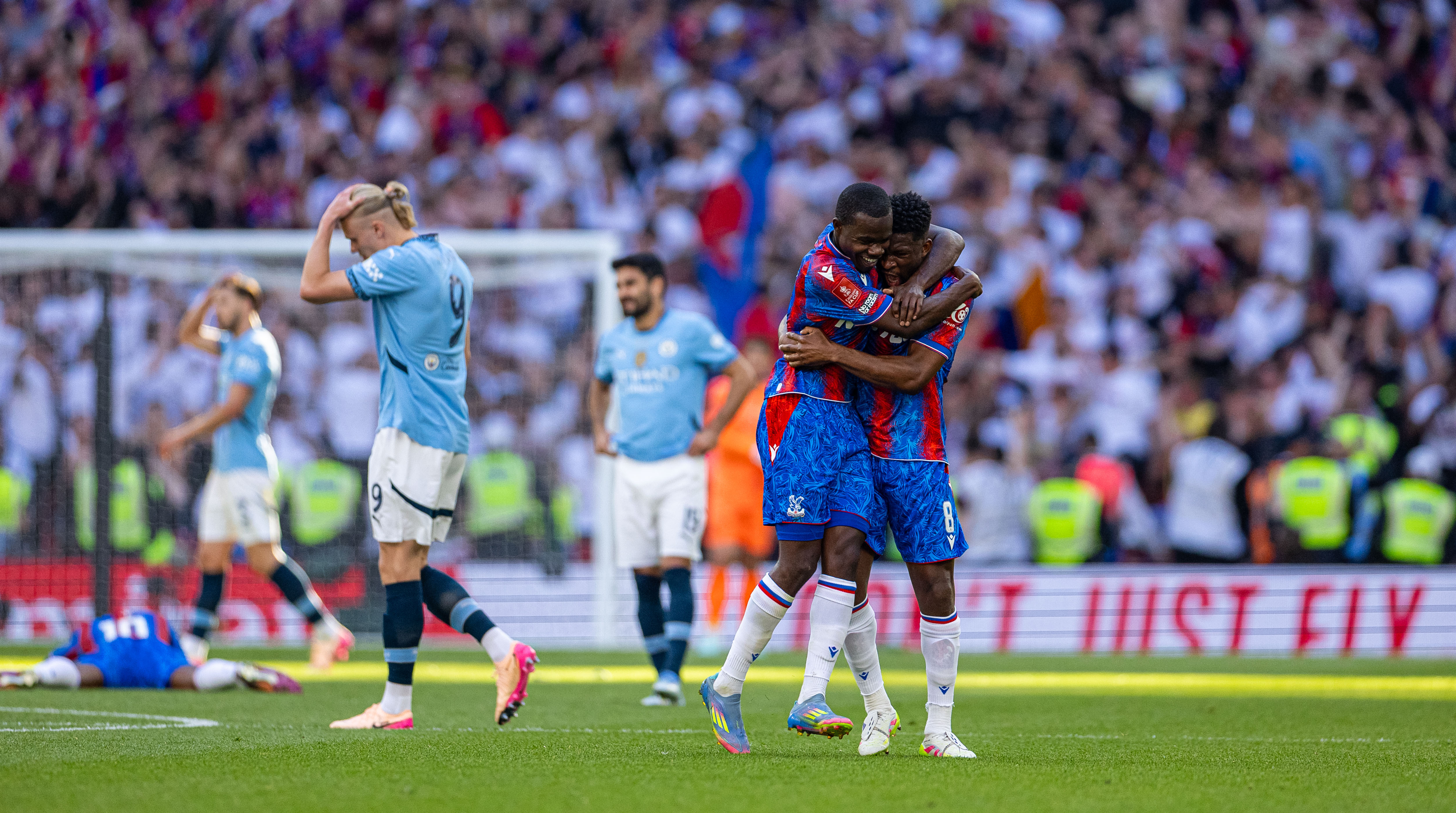 包含水晶宫击败切尔西,豪取意外胜利的词条 包含水晶宫击败切尔西,豪取意外胜利的词条