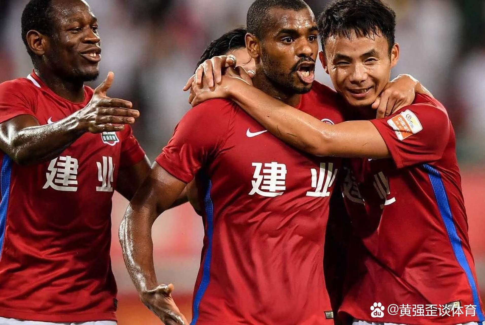 爱游戏官网-大连黑泰遭遇中超黑马卓尔，失去榜首宝座