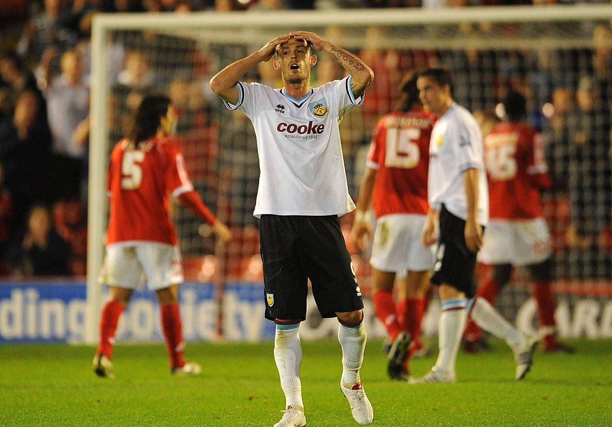 爱游戏网页版登录入口-巴恩斯利客场逼平布里斯托尔城，难分伯仲的简单介绍