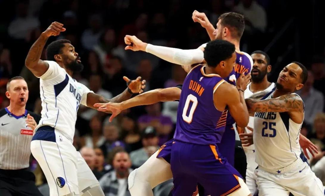 高能对决备受关注,球场上风起云涌的简单介绍 高能对决备受关注,球场上风起云涌的简单介绍