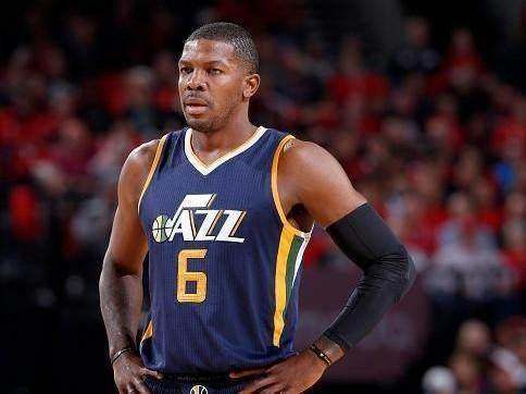 爱游戏中国官网-热火官方宣布签下自由球员约翰逊，加强内线实力助力季后赛战绩的简单介绍