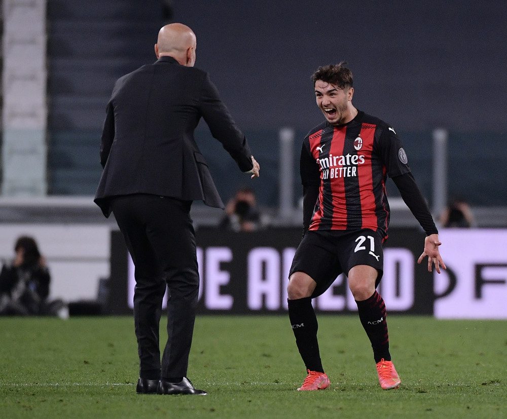 尤文图斯客场胜利AC米兰，积分暂列次席的简单介绍