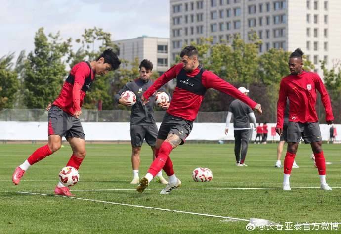 浙江队全队训练积极，备战下一场比赛