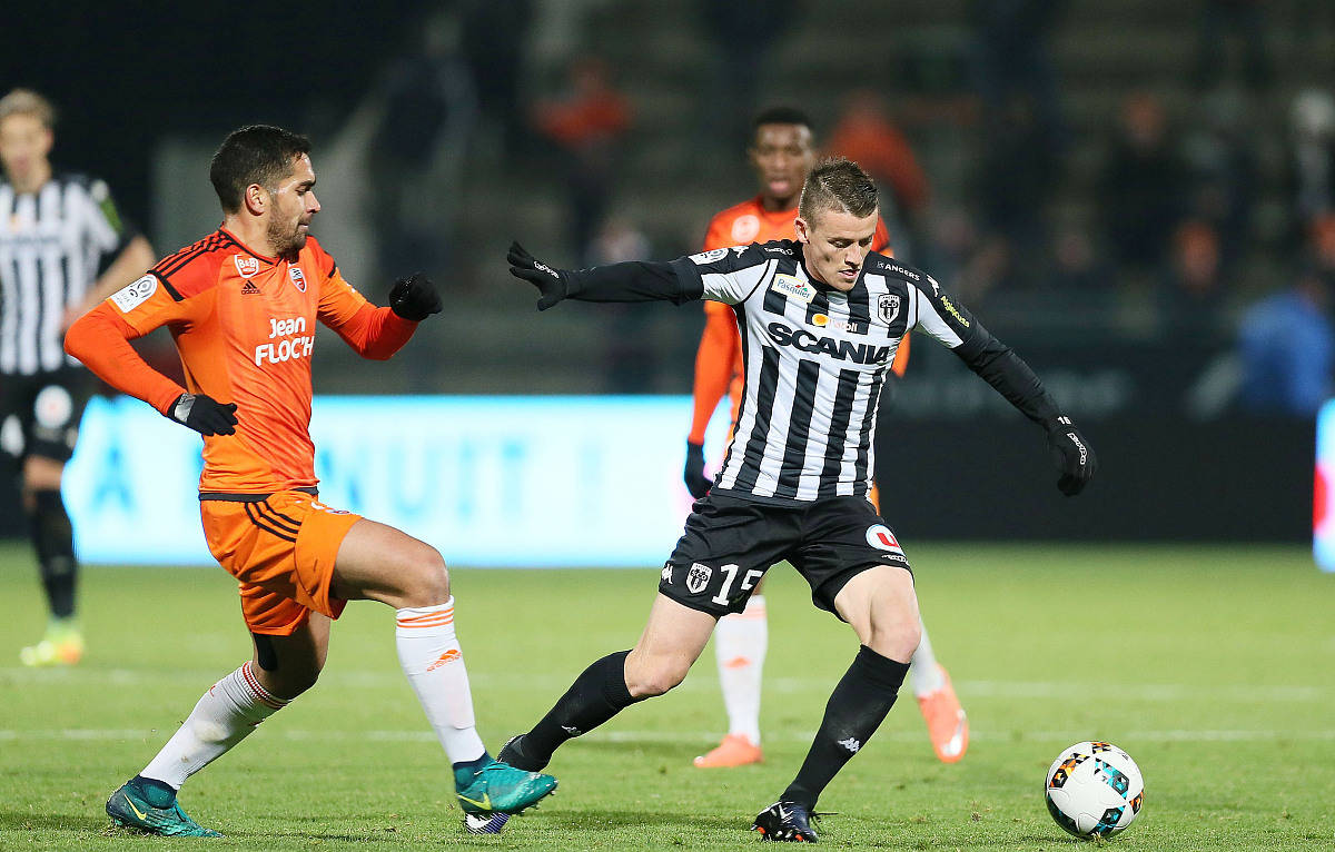 爱游戏亚洲官网-第戎客场大胜，士气高涨实力爆发的简单介绍