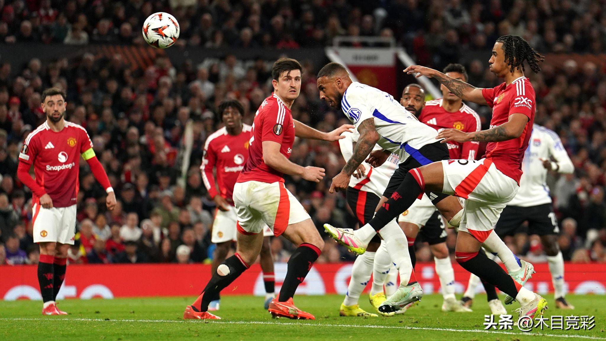 切尔西客场不敌曼联，遭遇失利