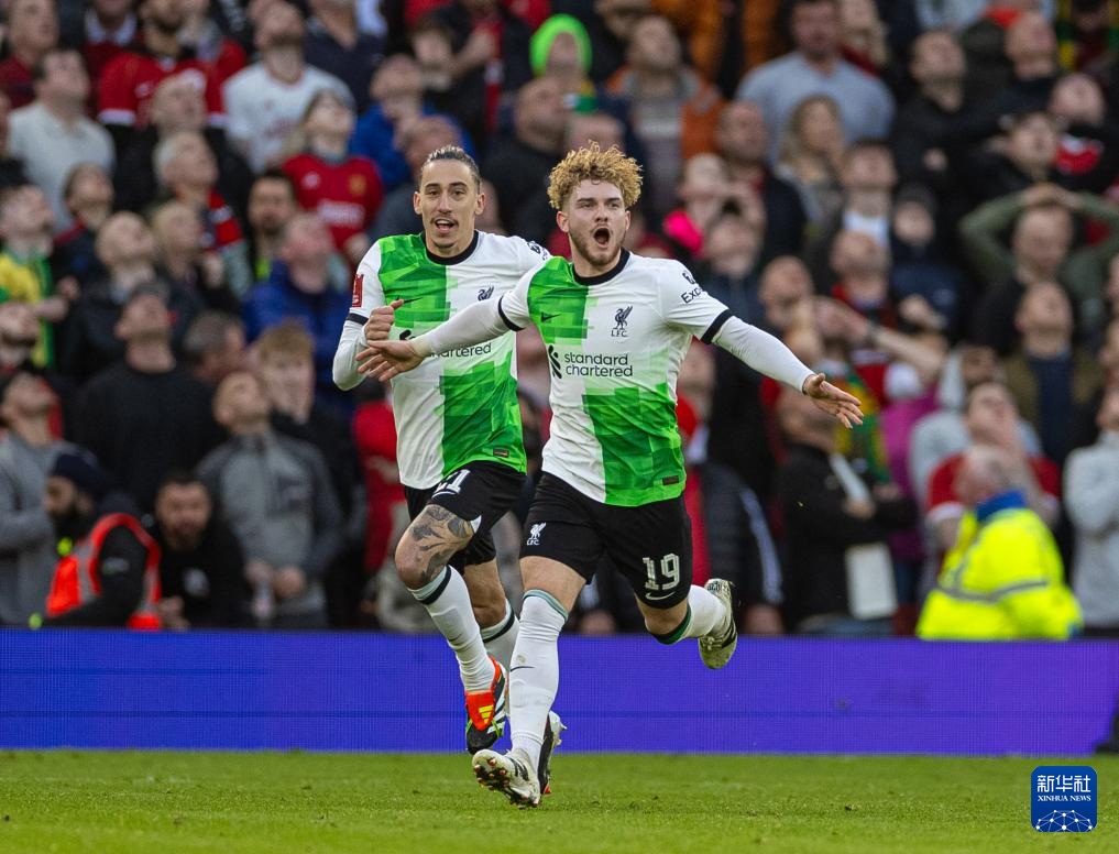 爱游戏体育地址-曼联击败对手晋级四强