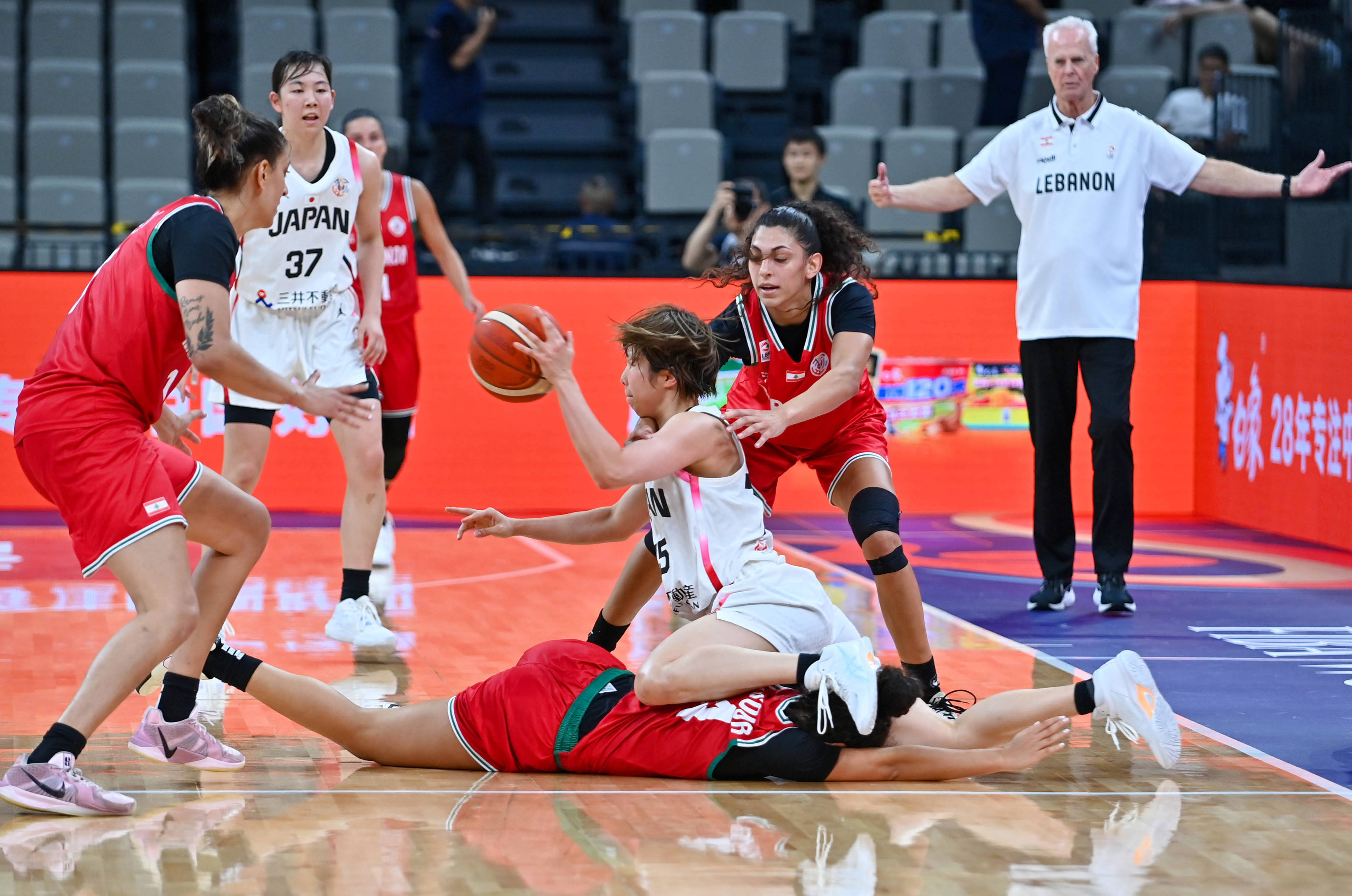 爱游戏官方入口-奥地利女篮在亚洲赛场上表现出色的简单介绍