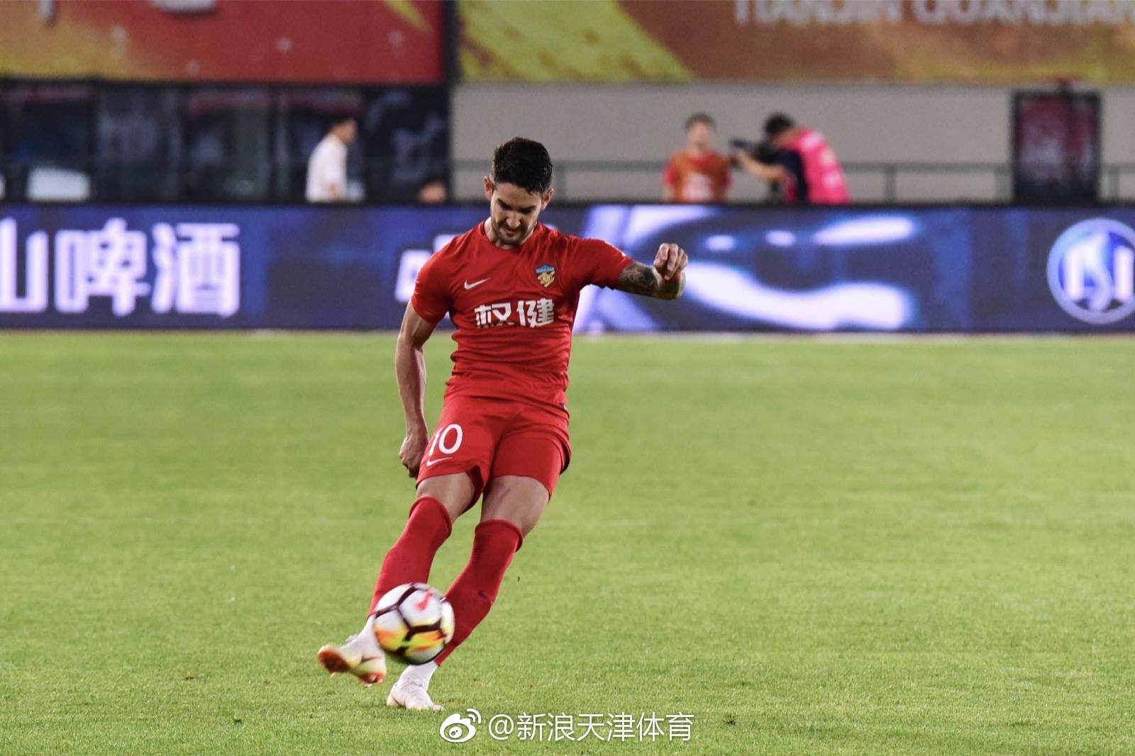 爱游戏入口-河南建业主场客场爆冷平局，积分渐次攀升的简单介绍