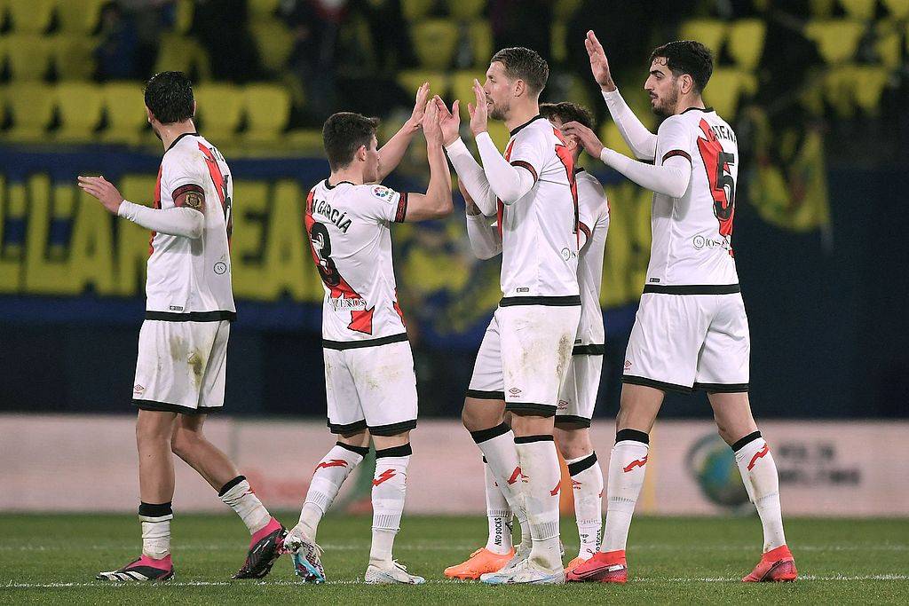 雷恩球员爆出队内恋情,或影响球队竞技状态的简单介绍 雷恩球员爆出队内恋情,或影响球队竞技状态的简单介绍