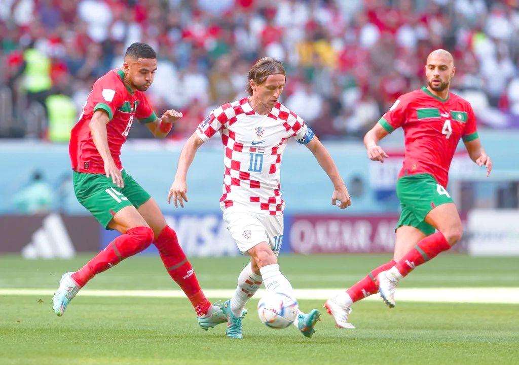 爱游戏入口-关于摩洛哥球星表现稳定，赛场上实力突出的信息