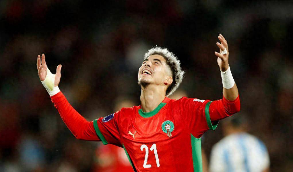 关于摩洛哥球星表现稳定，赛场上实力突出的信息